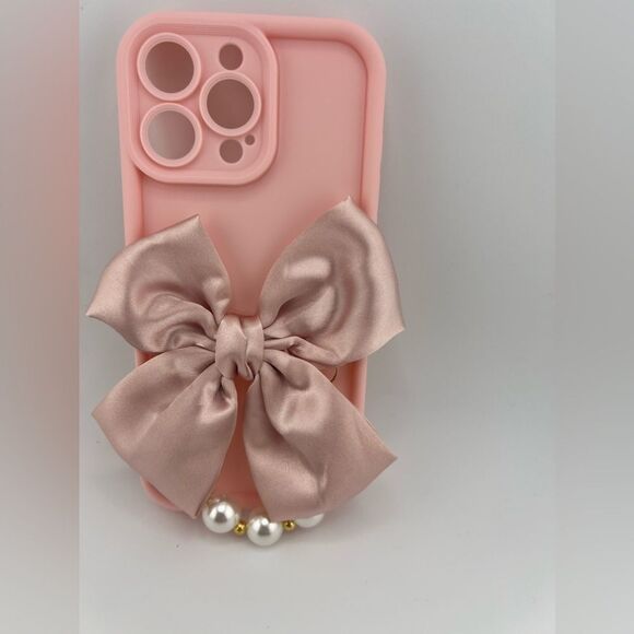 Pink Bow iPhone 16 Pro Max Case with Pearl. - Picture 4 of 6